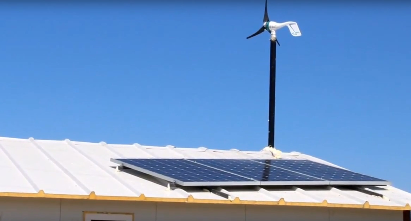 750 watt gunes paneli ve air speed 500 watt ruzgar turbini ile elektrik uretimi