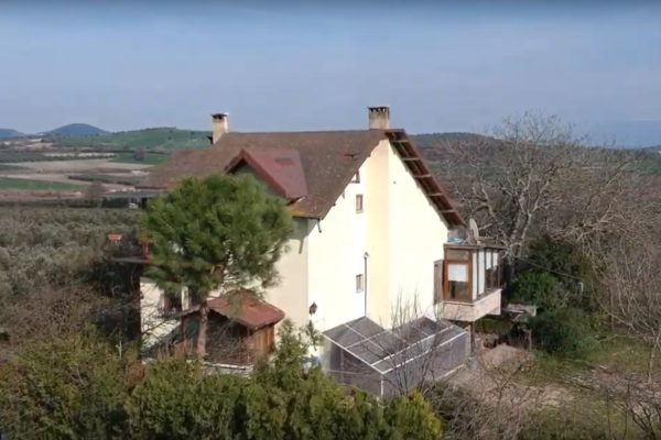 ev icin gunes paneli ile 1500 watt elektrik uretimi sistemi