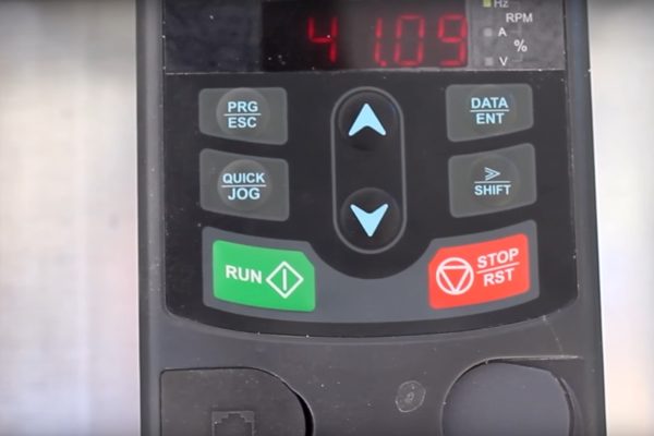 gunes enerjisi ile 2 hp dalgic pompa calistirma ve solar pompa kurulumu