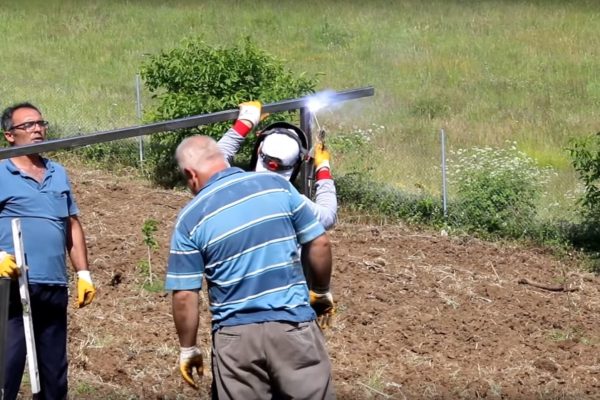 gunes enerjisi ile 3 hp solar pompa kurulumu ve tarla sulama