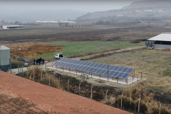 tavuk ciftligi icin 10 kw gunes enerjisi santrali ile elektrik tasarrufu saglama